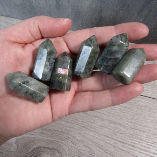 Gemstone Chubby Obelisk – Small Carved Crystal Tower