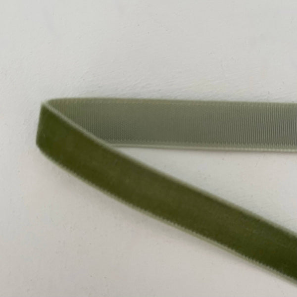 2 1/4" round top brass bell ornament 16 colors velvet ribbon