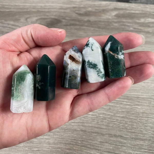Gemstone Chubby Obelisk – Small Carved Crystal Tower