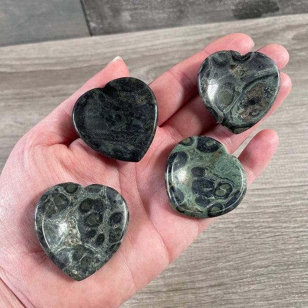 Heart Shaped Worry Stones – Bulk Crystal Pocket Stones