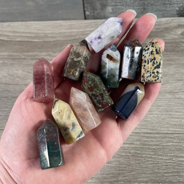 Gemstone Chubby Obelisk – Small Carved Crystal Tower
