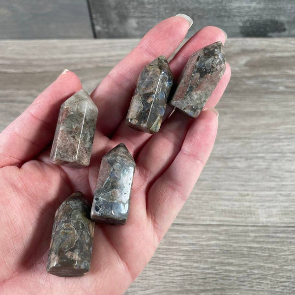 Gemstone Chubby Obelisk – Small Carved Crystal Tower